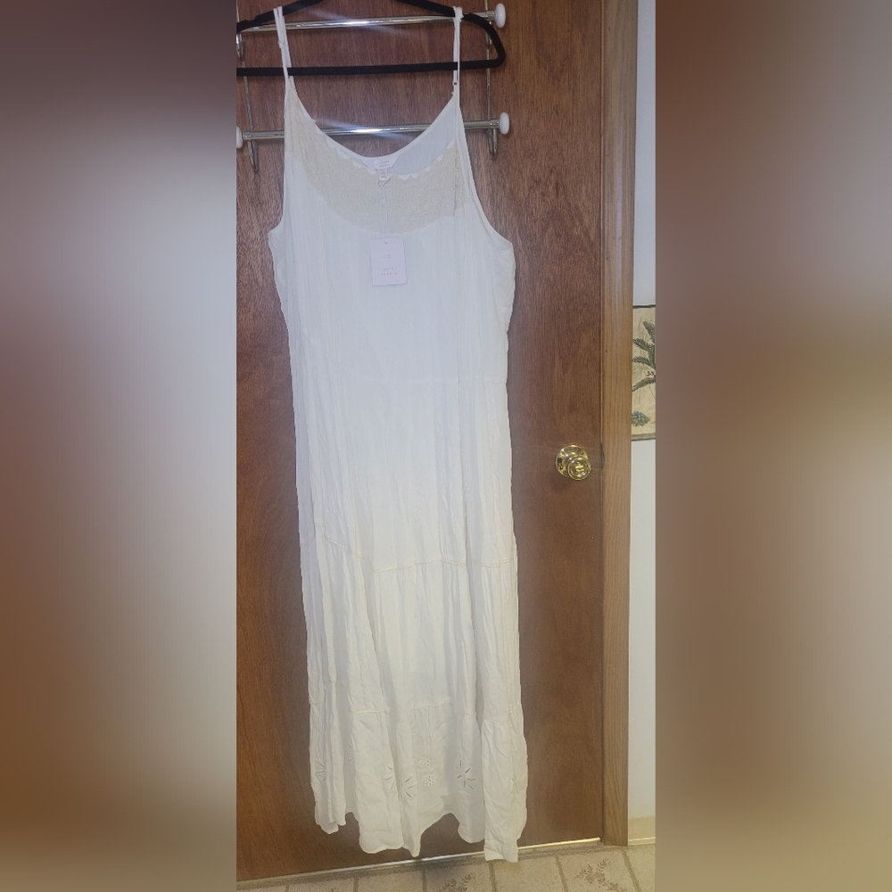Loran Conrad Maxi Crochet Design  w/ Lining